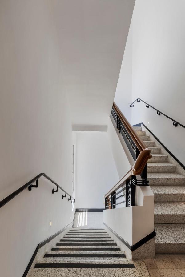 Отель Theodor Rothschild Tel-Aviv Экстерьер фото